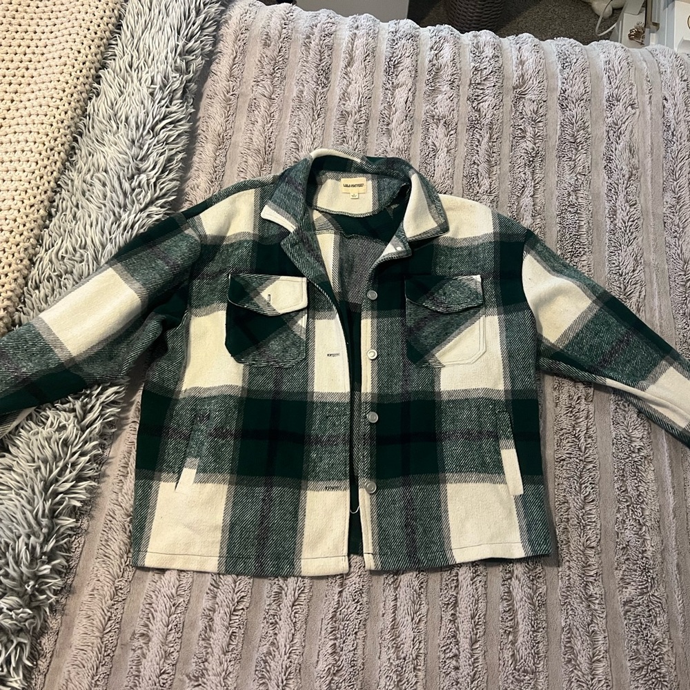 Plaid Button-Up Jacket in Green and White